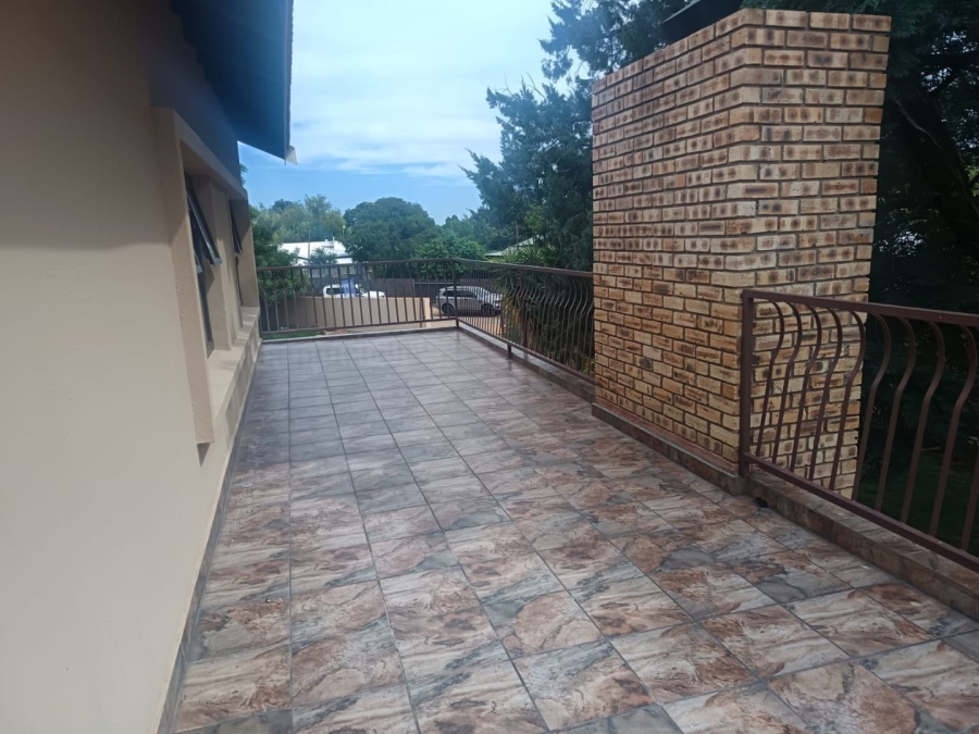 4 Bedroom Property for Sale in Rhodesdene Northern Cape